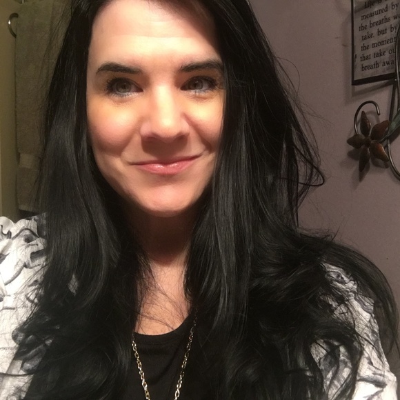 Meet your Posher, Mary - Picture 1 of 2